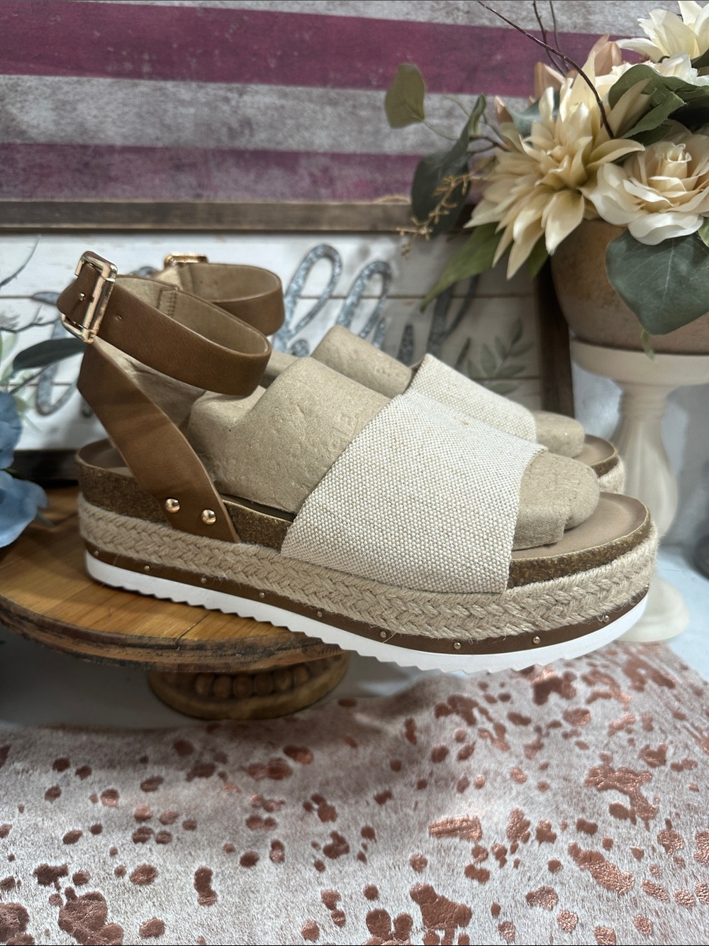 NWT comfort Beige Espadrille Platform Sandals with Ankle Strap